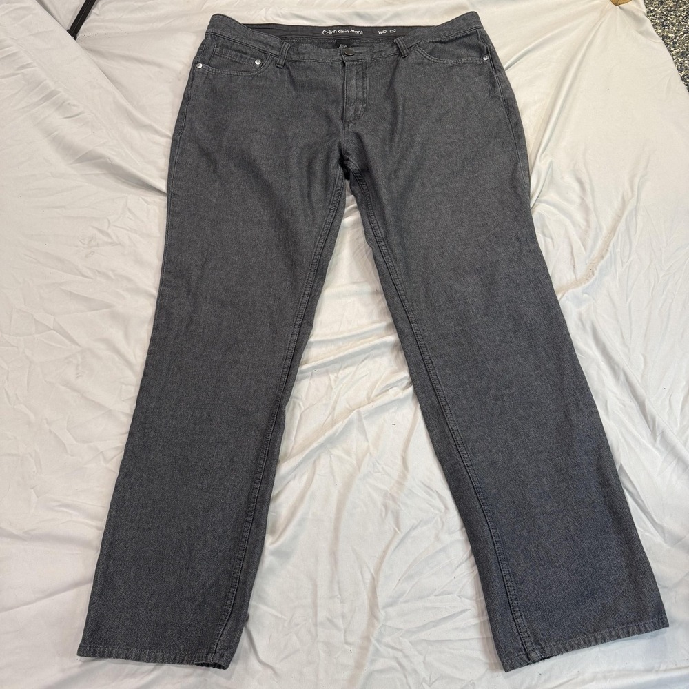 Calvin Klein Jeans Mens 40x32 Gray Regular Fit Straight Leg Dark Wash Denim